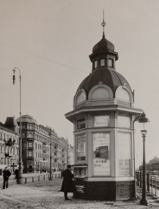 Pressbyråns allra första kiosk. (Helsingborg 1903.)